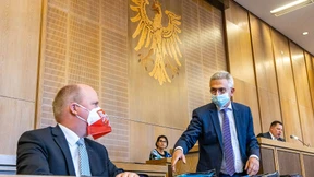 Sparmaßnahmen, Stellenabbau, Schunkelmuffel