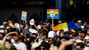 Orbáns niederträchtiges Gesetz gegen Homosexuelle
