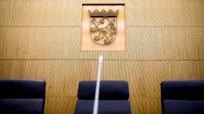 Staatsgerichtshof nach langem Streit wieder komplett