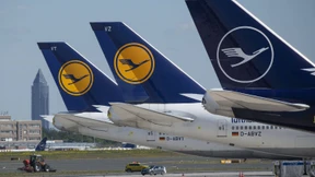 Lufthansa-Piloten bekräftigen Angebot für Gehaltsverzicht