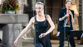 Hier singt der Minister noch selbst