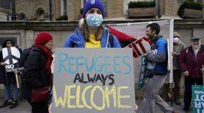 Britische Regierung will Flüchtlinge und Freiwillige zusammenbringen