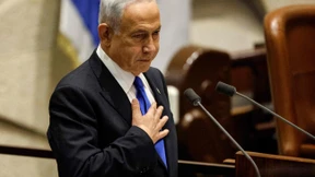 Rückkehr ins Amt mit religiös-nationalem Kabinett