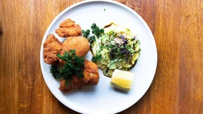 Wurstsalat und Gänseleber-Terrine