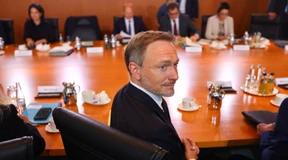 Bundesregierung beschließt umkämpften Haushaltsplan für 2024