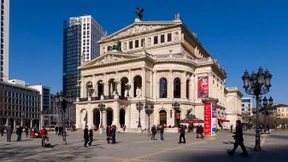 Ihr Geld für einen Opernbus