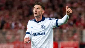 Gosens führt Schalke zum Sieg