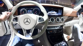 Gewinnwarnung im Lkw-Geschäft und Rückrufe bei Daimler