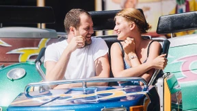 Wer zahlt die Rechnung beim ersten Date?
