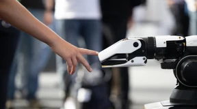 Laut Heil spätestens 2035 kein Arbeitsplatz ohne KI-Anwendungen mehr