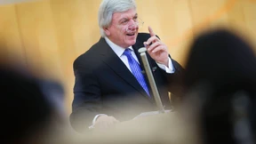 Ökonomie und Ökologie versöhnen, Schulfrieden herbeiführen