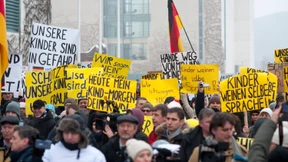 700 Menschen protestieren gegen angebliche Vergewaltigung