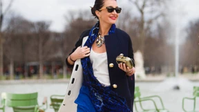 Die Frauen vor den Schauen