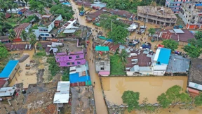 Wo die Schornsteine aus dem Wasser ragen