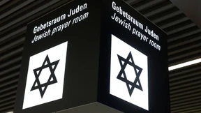 Jüdischer Gebetsraum am Frankfurter Flughafen geschändet