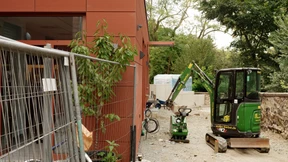 Akdeniz verteidigt neue Hilfseinrichtung Scentral gegen Kritik