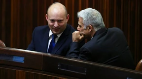 Wird Israels neue Koalition schon am Montag vereidigt?