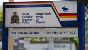 Mitarbeiter der Polizei wegen Spionage verhaftet