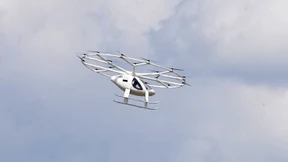 Im Flugtaxi über den Straßen von Paris