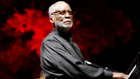 Das Genie an der Bar