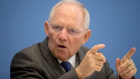Schäuble streitet sich mit 16 Regierungschefs