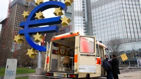 Occupy stellt Krankenwagen auf 