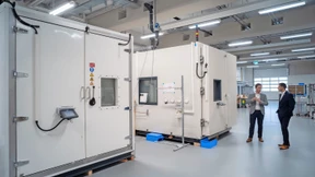 Wüste und Arktis in einer Kammer