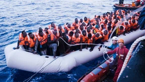 Mit den Rettern in einem Boot 