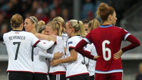 Fußballfrauen siegen dank einer Spätzünderin