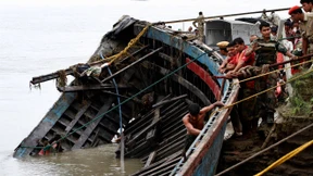 Mehr als hundert Tote bei Fährunglück