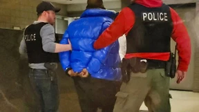 R. Kelly stellt sich