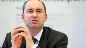 Sie küssten und sie schlugen sie