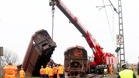 Aus den Gleisen geschleudert