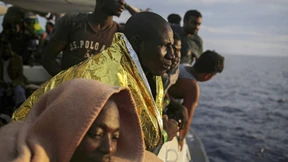 Frankreich öffnet Asylzentren in Afrika