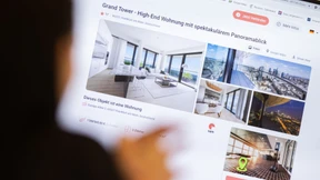 Was passiert mit von Poll?