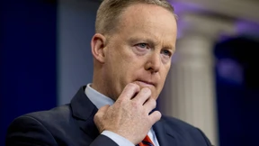  Bundesregierung kritisiert Trump-Sprecher für Nazi-Vergleich 