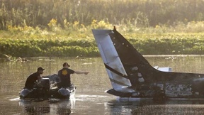 Zehn Tote bei Flugzeugabsturz in Lagune