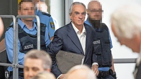 Zwischen Hellseherei und Hochverrat