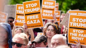 Demonstranten gehen in Schottland gegen Trump auf die Straße