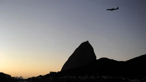 Streit um Klimaabgabe für Flugzeuge eskaliert