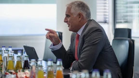 Irgendjemand lügt, Herr Orcel