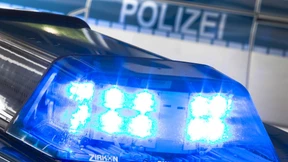 Brand in Frankfurter Unfallklinik –  Sechs Verletzte bei Unfall mit Linienbus