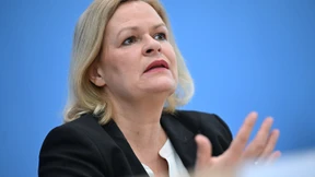 Regierung will Schutz von Kommunalpolitikern verbessern