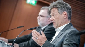 Habeck hofft auf Einführung von Industriestrompreis bis Frühjahr 2024