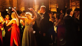 Diese Welt wartet auf euch