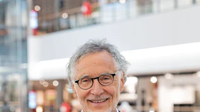 Möbelmilliardär im Häuserkampf