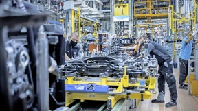 Mercedes stärkt drei deutsche Werke mit Elektroautoproduktion