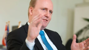 Kulturdezernent verfehlt Sparvorgabe deutlich 