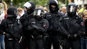 Polizei-Durchsagen bei „Corona-Spaziergang“ sorgen für Wirbel