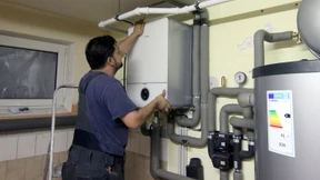 Hauseigentümer können bei der KfW Heizungsförderung beantragen